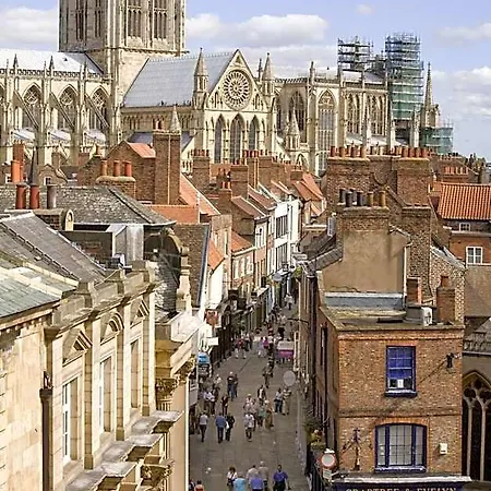 Serenity The 4* York